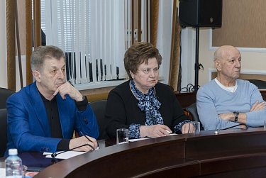 Депутаты зададут вопросы полиции